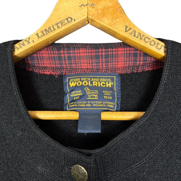 Vintage Wool Sweater Vest Black Woolrich Cabincore Embroidered Bear Vest Cozy - Picture 5 of 9